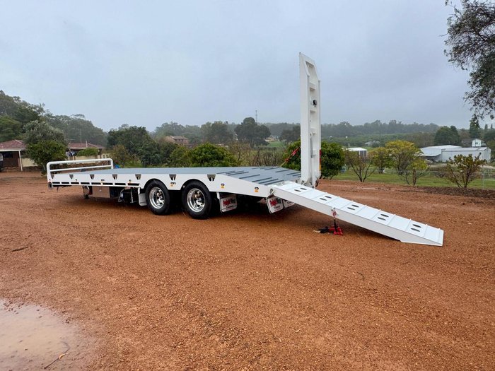 2026 FreightWest Tag Tag Machinery Trailer