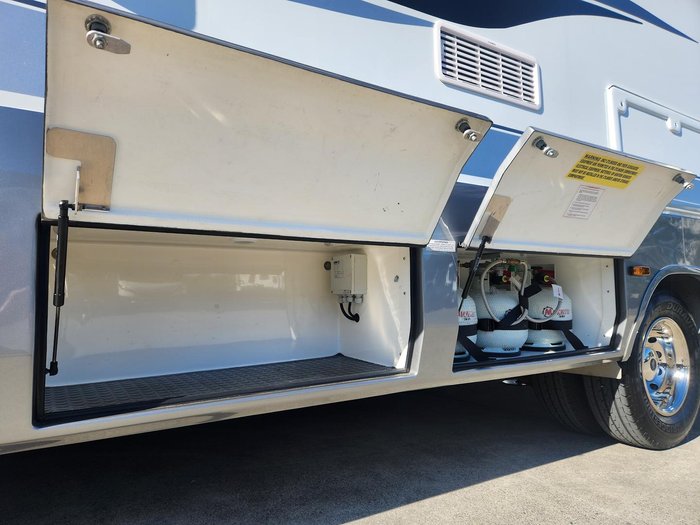 2023 Paradise MotorHomes INSPIRATION CLUB DELUXE (PRICE REDUCED)