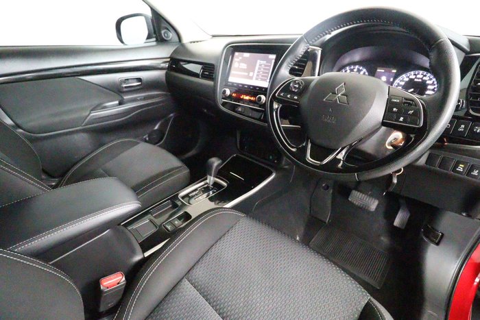 2021 Mitsubishi Outlander ES