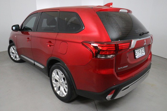 2021 Mitsubishi Outlander ES