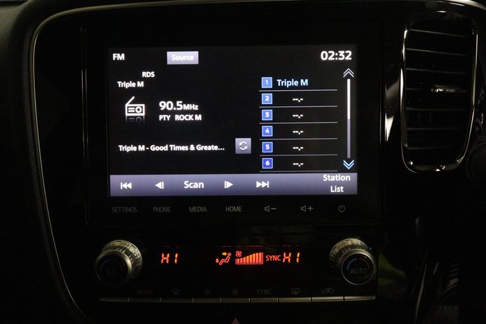 2021 Mitsubishi Outlander ES