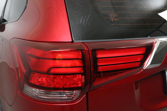 2021 Mitsubishi Outlander ES