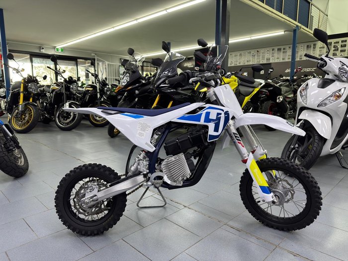 2020 Husqvarna EE 5 EE White