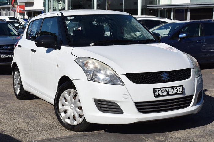 2013 Suzuki Swift GA FZ Snow White Pearl