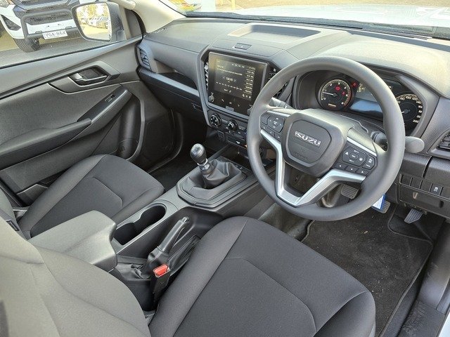 2025 Isuzu D-MAX