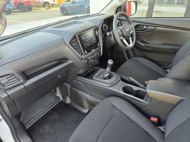 2025 Isuzu D-MAX