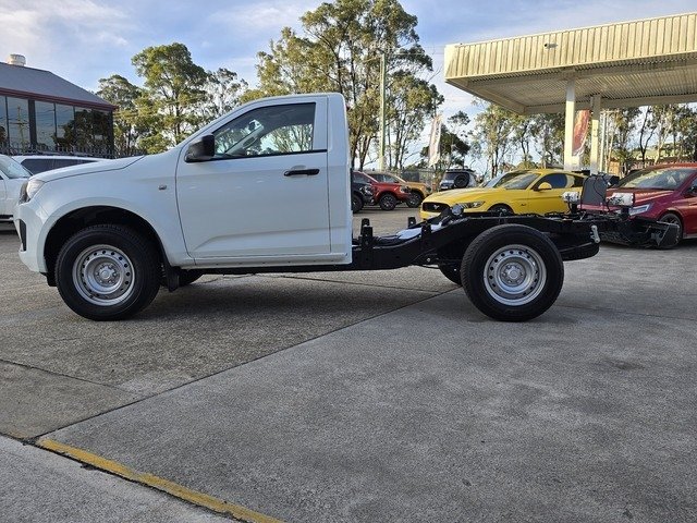 2025 Isuzu D-MAX