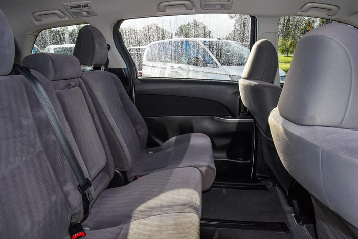 2014 Toyota Tarago GLi ACR50R MY13 White