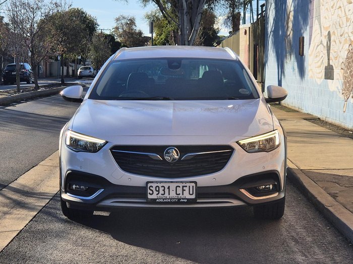 2018 Holden Calais