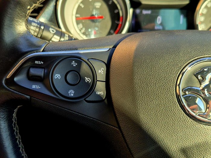 2018 Holden Calais