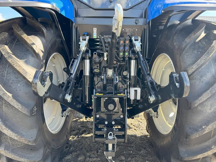 0 New Holland T6050 Pluscab Tractor W Fel