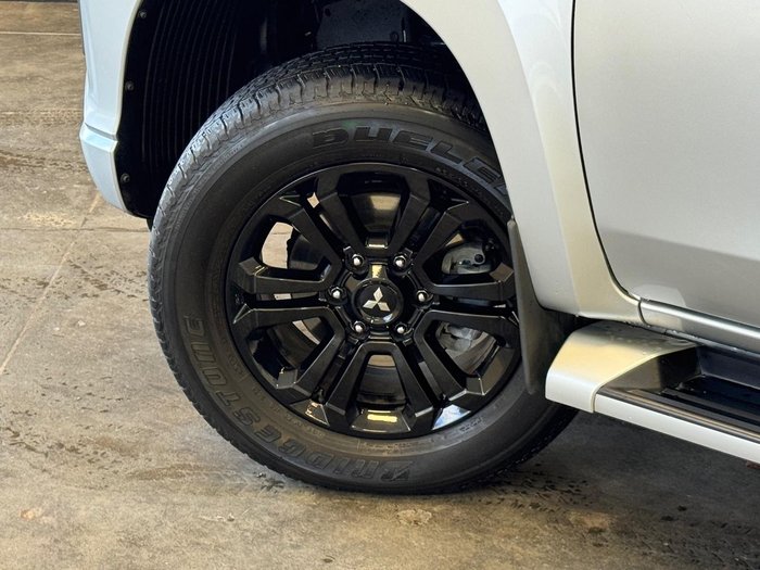 2022 Mitsubishi Triton GLX-R