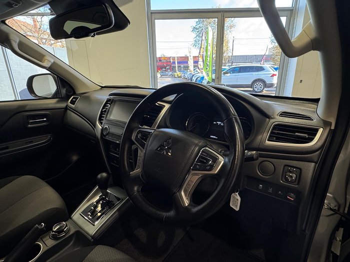 2022 Mitsubishi Triton GLX-R
