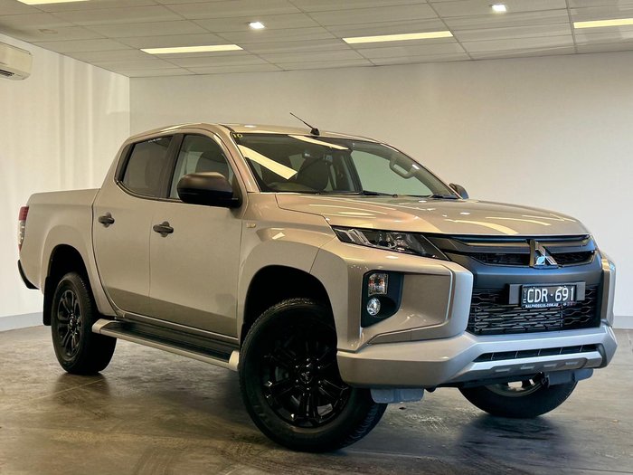 2022 Mitsubishi Triton GLX-R