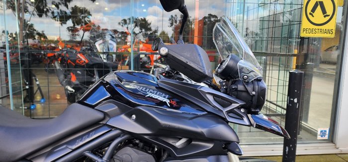 2011 Triumph TIGER 800 XC BLACK