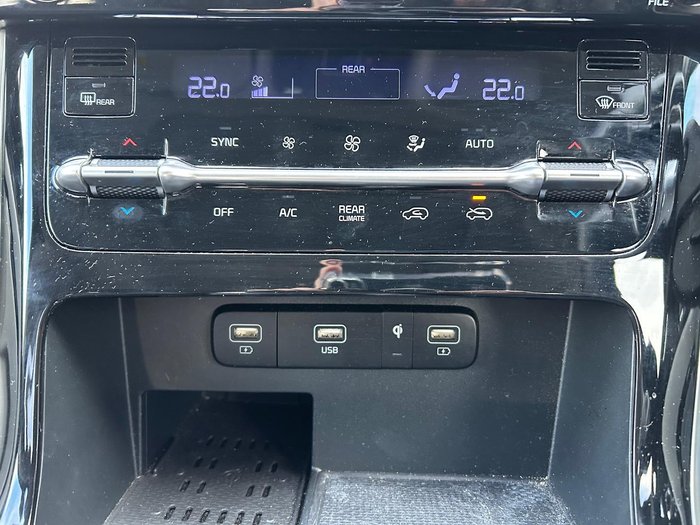 2022 Kia Carnival Platinum
