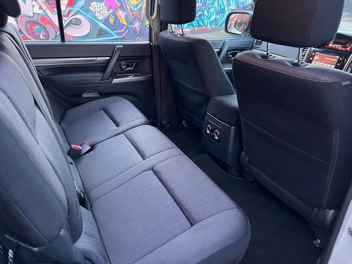 2021 Mitsubishi Pajero GLX Final Edition