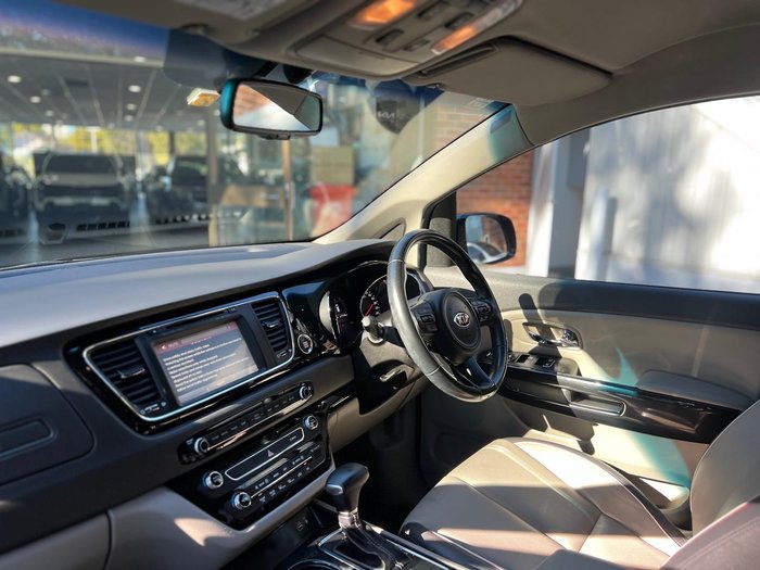 2016 Kia Carnival SLi