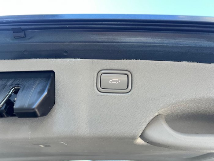 2016 Kia Carnival SLi