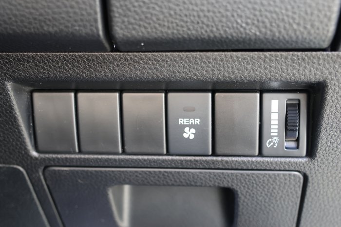 2023 Isuzu MU-X LS-M