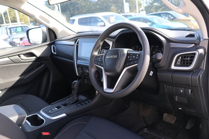2023 Isuzu MU-X LS-M