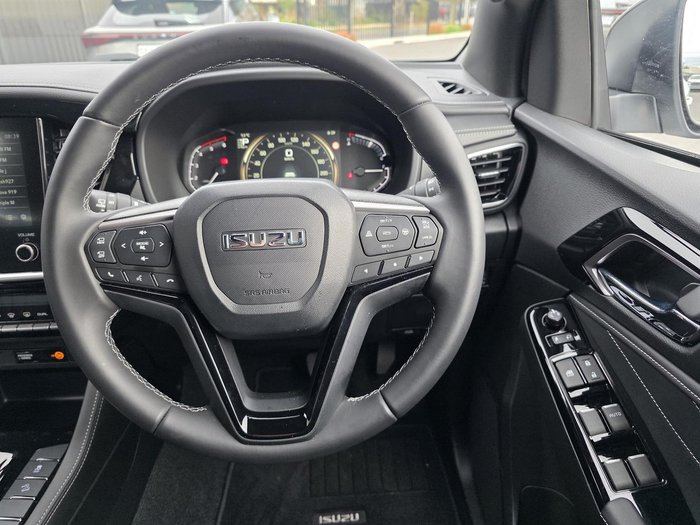 2025 Isuzu MU-X LS-T