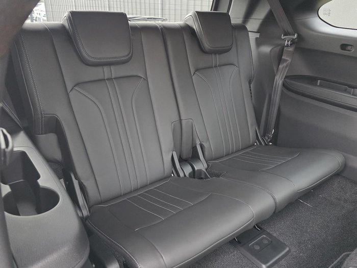 2025 Isuzu MU-X LS-T