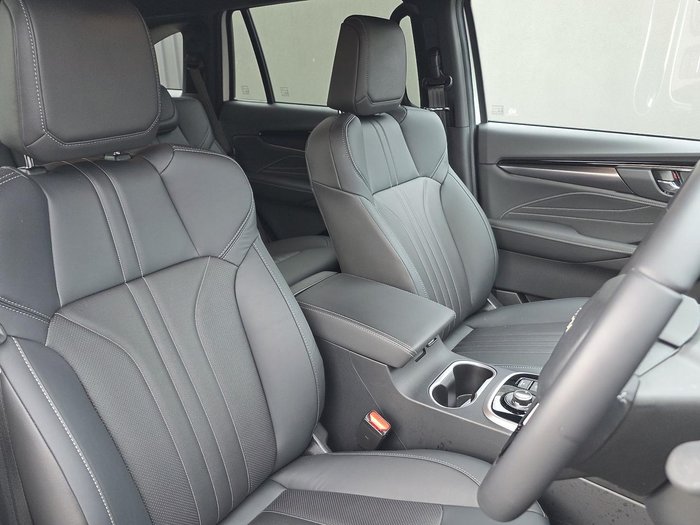 2025 Isuzu MU-X LS-T