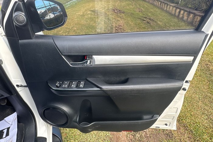 2018 Toyota Hilux SR5