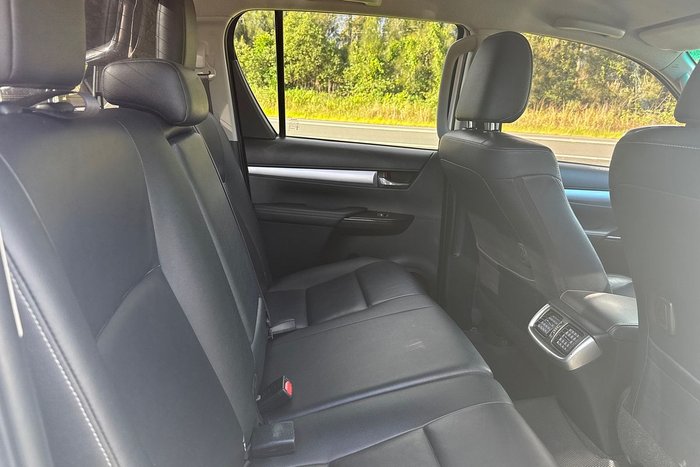 2018 Toyota Hilux SR5