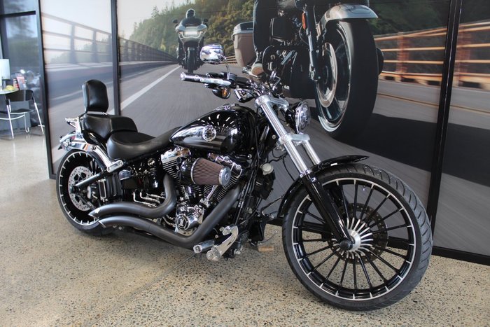 2017 Harley-davidson FXSB SOFTAIL BREAKOUT BLACK
