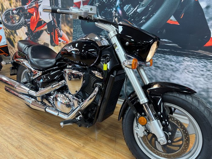 2009 Suzuki VZ800 (BOULEVARD M50) Black