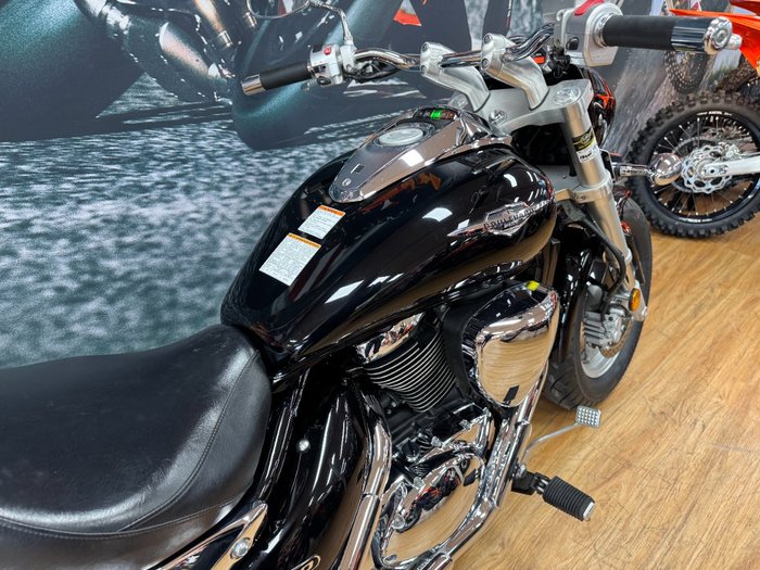 2009 Suzuki VZ800 (BOULEVARD M50) Black