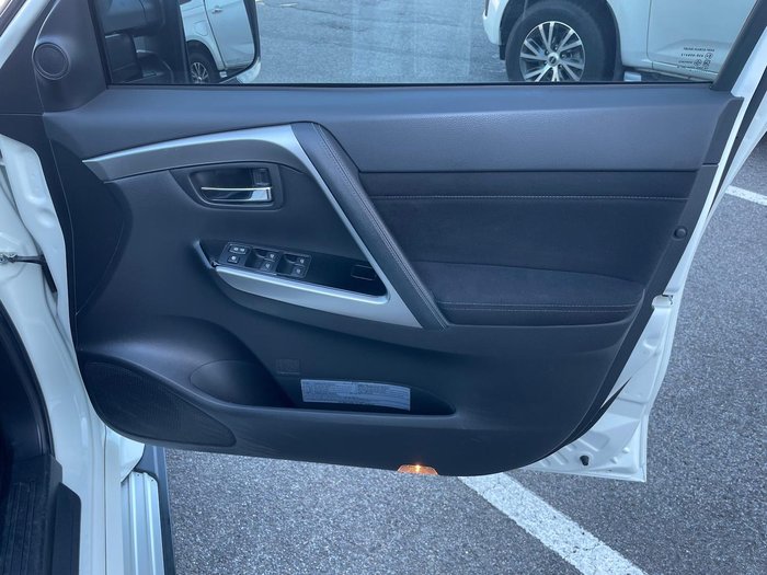 2021 Mitsubishi Pajero Sport GLX