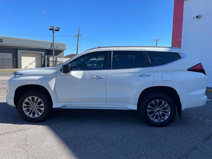 2021 Mitsubishi Pajero Sport GLX
