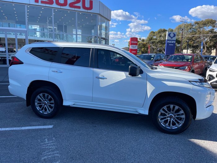 2021 Mitsubishi Pajero Sport GLX