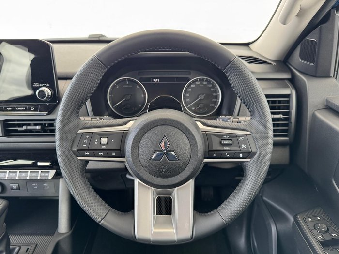 2024 Mitsubishi Triton GLX-R