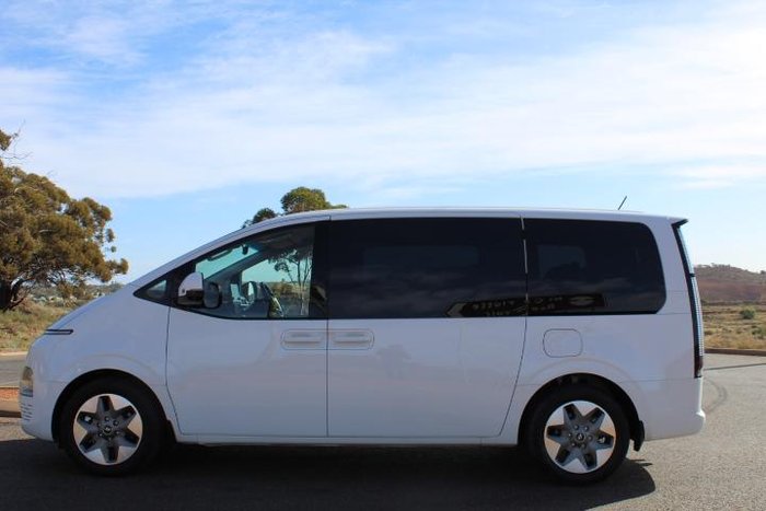 2023 Hyundai STARIA