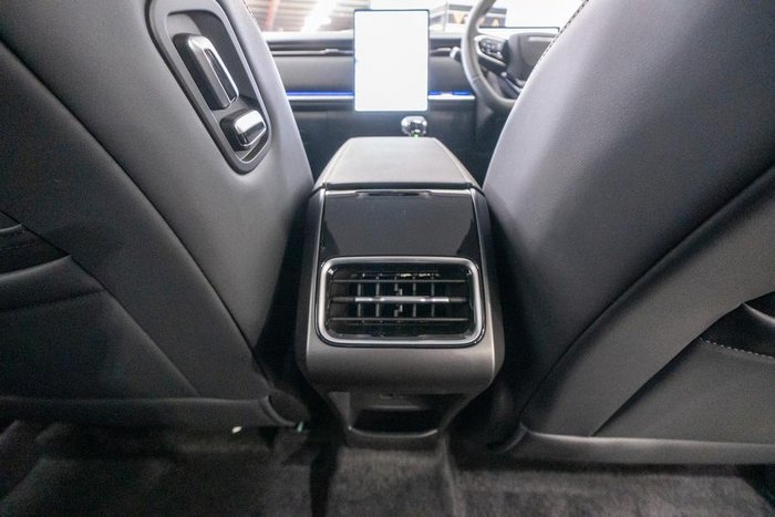 2025 Jaecoo J7 Track