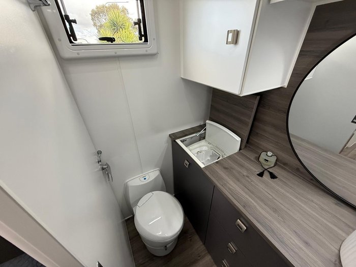 2025 Hike Caravans Infinity Quad Bunk