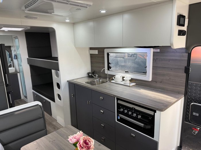 2025 Hike Caravans Infinity Quad Bunk