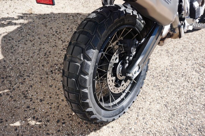 2024 BMW F 900 GS Enduro F 900 Yellow