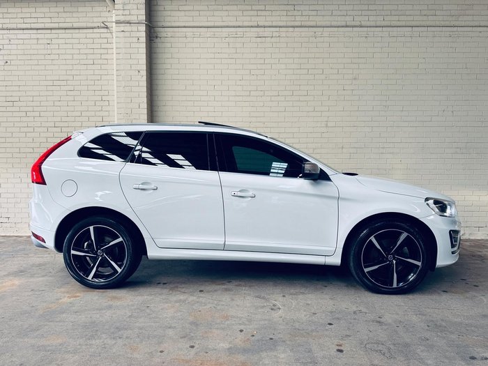2015 Volvo XC60 D5 R-Design MY16 AWD Crystal White