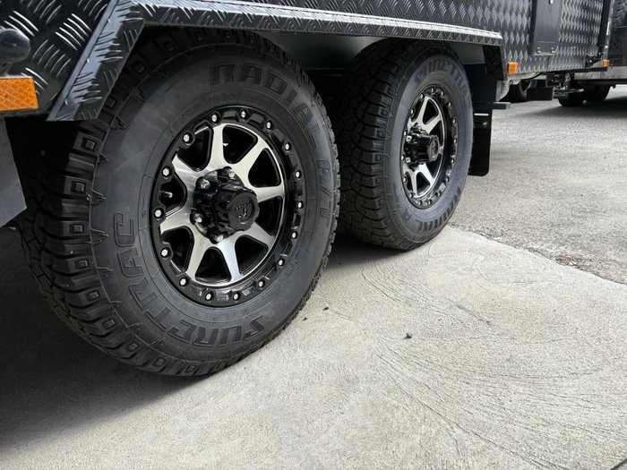 2025 Atlas Caravans Rvr216f 216F