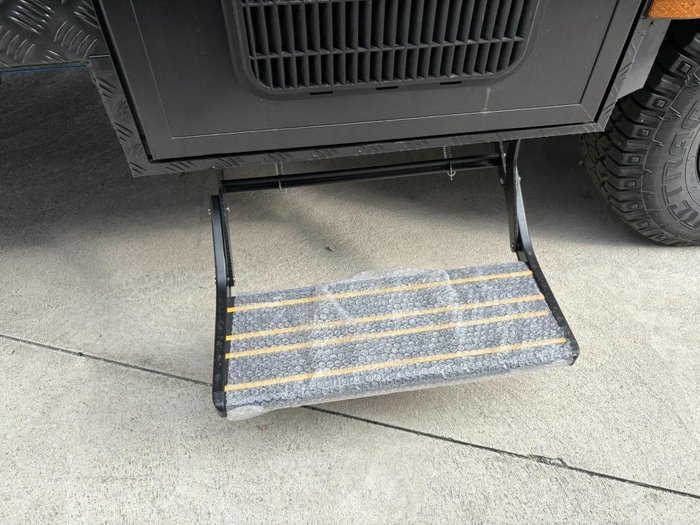 2025 Atlas Caravans Rvr216f 216F