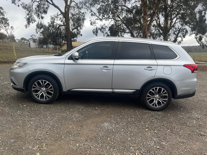 2015 Mitsubishi Outlander LS