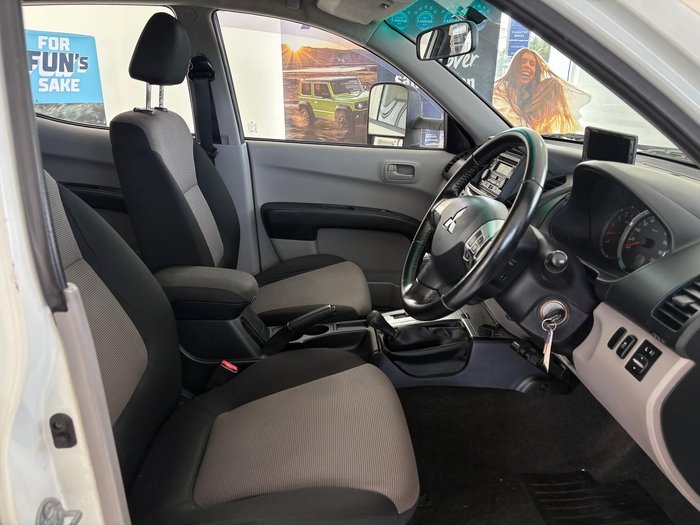 2013 Mitsubishi Triton GLX