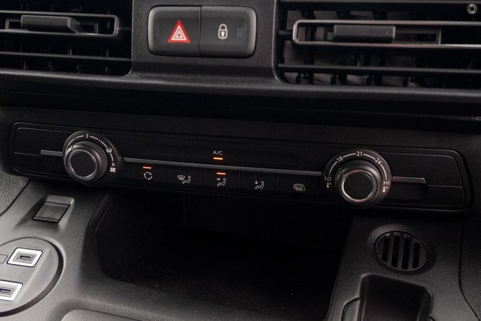 2025 Peugeot Partner Pro