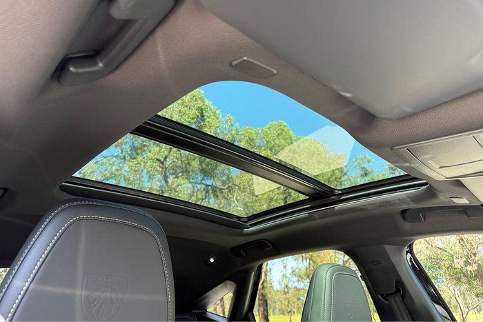 2025 Peugeot 3008 GT Premium Hybrid