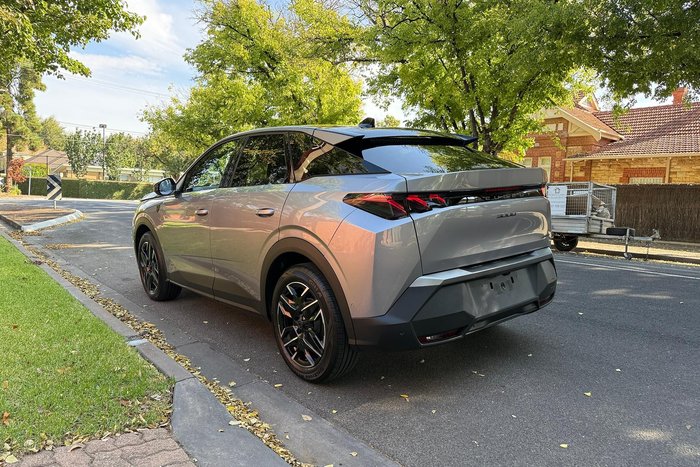 2025 Peugeot 3008 GT Premium Hybrid
